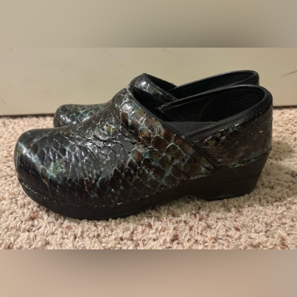 Danita Leather Snake Print Clogs, Blue/Green/Black, Size 36 - Picture 1 of 12